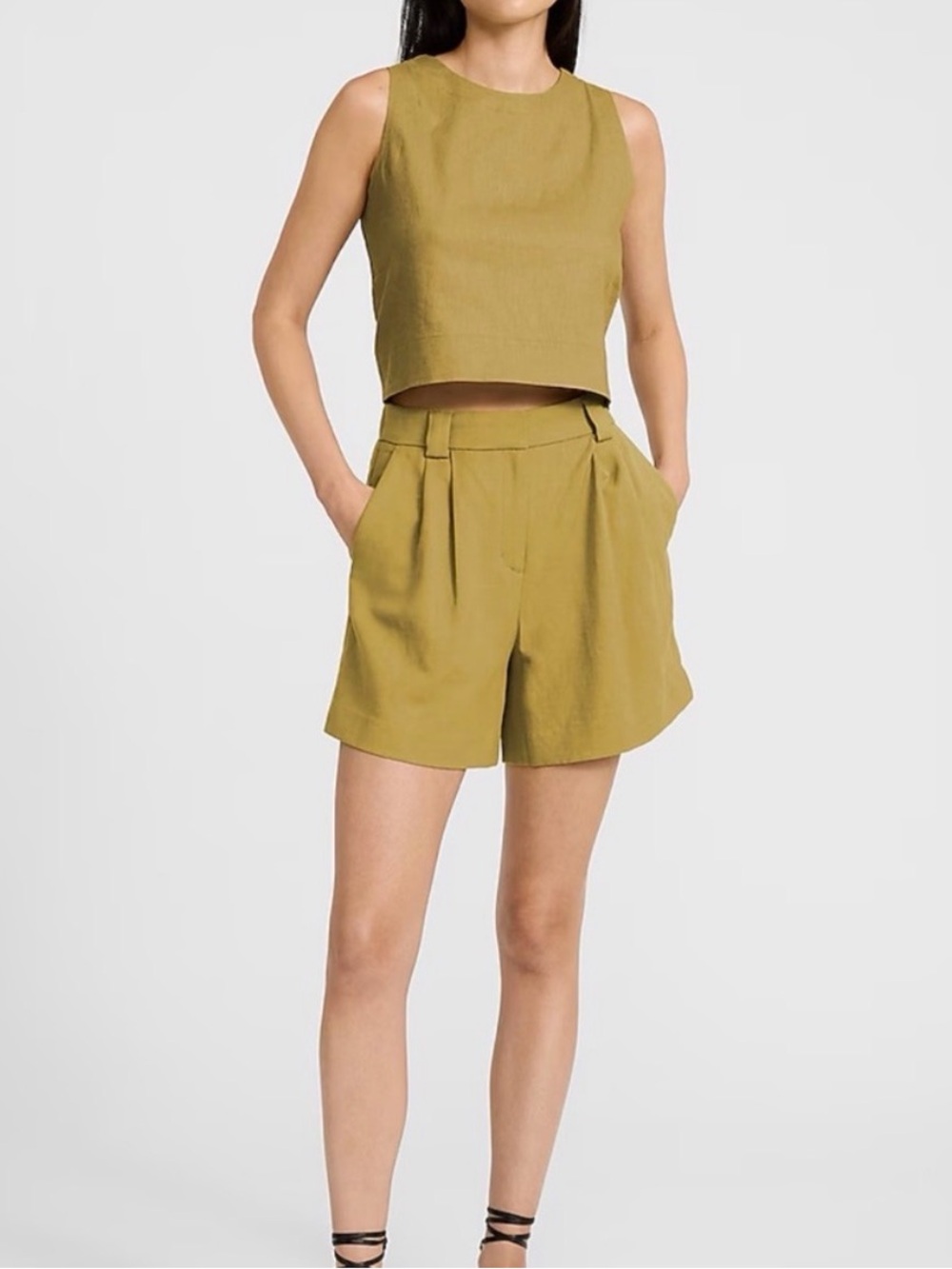 Express High-Waist Linen Shorts in Olive Green